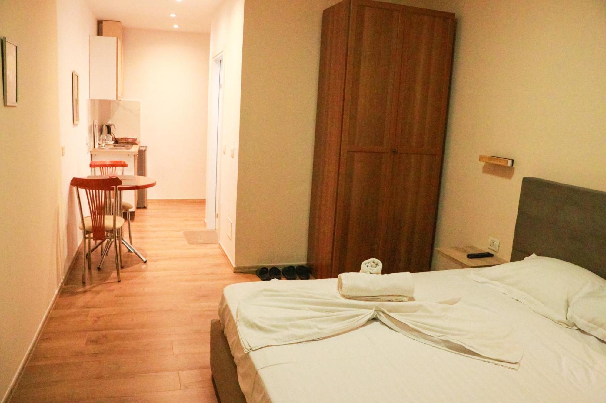 Nest&Rest Studios Тирана Экстерьер фото